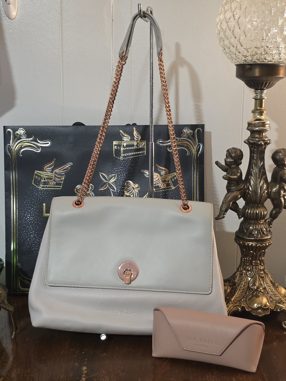 Ted Baker Women's White Shoulder Bag with Rose Gold Chain, Sunglasses Case